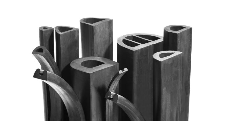 group of rubber d fenders